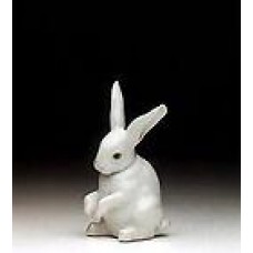 Lladro Sitting Bunny 05907