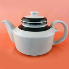 Arabia Finland Karelia Tea Pot 4.75 inches tall
