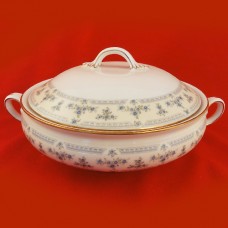 Aynsley Fleurette Covered Vegetable 11.5" long