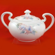 Aynsley Little Sweetheart Covered Sugar 4.25" tall