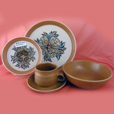 Denby Oak Apple 5pc Place Setting includes cereal bowl