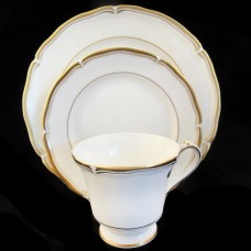 HERITAGE by Aynsley 3 Piece Set
