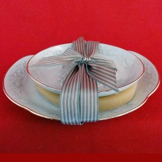 Lenox Great Giftables Carved Vanity set of 2 dishes