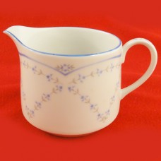 Mikasa Fountainbleu Creamer 2.75" tall L1201