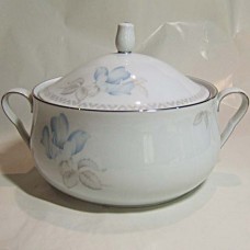 Noritake Blue Orient Covered Vegetable 9" diameter