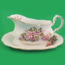 Paragon Mayflower Gravy Boat & Stand 7" long