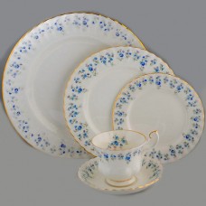 Royal Albert Memory Lane 5 Piece Place Setting Royal Albert Memory Lane 5 Piece Place Setting