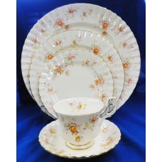 Royal Albert Peach Rose 5 Piece Place Setting