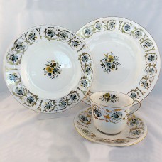 Royal Crown Derby Grosvenor 5pc Place Setting