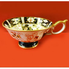 Royal Crown Derby Traditional Imari 2451 Cup Elizabeth Royal Crown Derby Traditional Imari 2451 Cup Elizabeth