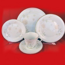 Royal Doulton ALLURE 5 Piece Place Setting VOGUE