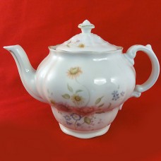 Royal Doulton Ashbourne Tea Pot 6.5" tall