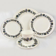 Royal Doulton Esprit 5 Piece Place Setting