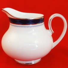 Royal Doulton Eton Creamer 3.5" tall 8oz
