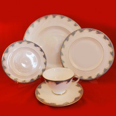 Royal Doulton Marlborough 5 Piece Place Setting