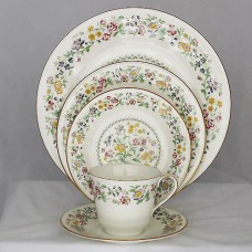 Royal Doulton Spring Glory 5 Piece Place Setting