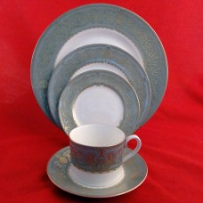 Royal Worcester Balmoral Green 5 Piece Place Setting