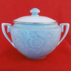 Royal Worcester Serenade Covered Sugar 4" tall