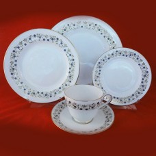 Spode Filigree 5 Piece Place Setting Y1845