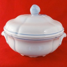 Spode Marlborough Blue Covered Vegetable 6.5 inches tall