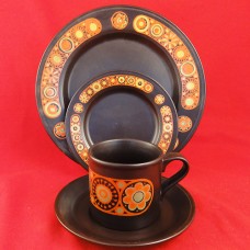 Staffordshire Kiln Craft HERMES 4 Piece Setting England