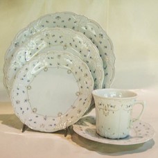 Tirschenreuth Baroness Blue Royal 5pc Place Setting Tirschenreuth Baroness Blue Royal 5pc Place Setting