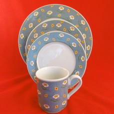 Villeroy & Boch SWITCH 1 AVA BLUE 4 Piece Set NEW