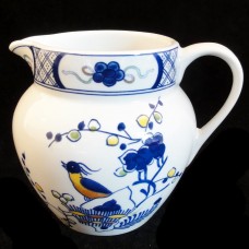 VOLENDAM by Wedgwood Creamer 3.75" tall