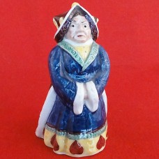 Beswick Queen of Hearts Alice Series 4.5inches