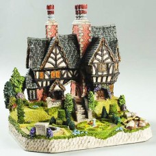 David Winter Spencer Hall Gardens 8.25" tall