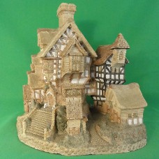 David Winter The Parsonage 1984 9.5" tall