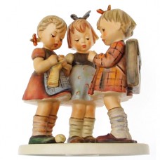 Hummel School Girls 177/I  7.5" tall