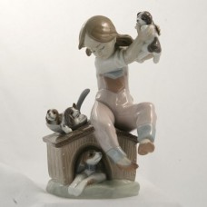 Lladro Pick of the Litter  7621