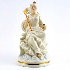 Royal Doulton Queen of the Ice HN2435 8" tall Royal Doulton Queen of the Ice HN2435 8" tall