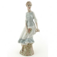 Royal Doulton Rose Arbor HN3145