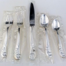 TRILLIA by Oneida Silverplate 5 Piece Place Setting