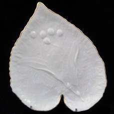 Ambassador by Royal Doulton Leaf Sweet Dish 6.25"