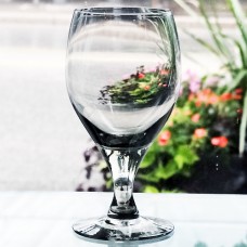 Kosta Boda TRAPETS Wine 5" tall Sweden NEW Never Used