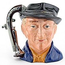 Royal Doulton Antique Dealer D6807 Large 7" tall