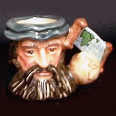 Royal Doulton De Gama D7083 1.5" tall tiny